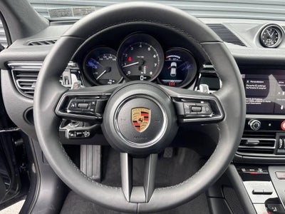2026 Porsche Macan AWD