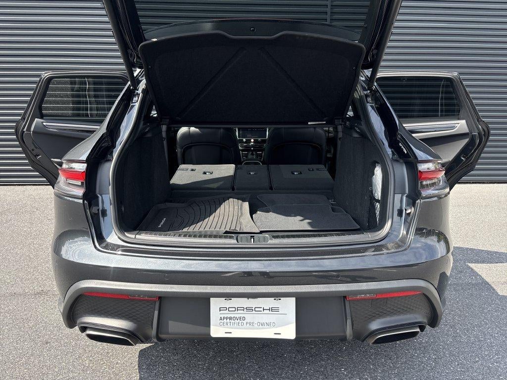 2026 Porsche Macan AWD