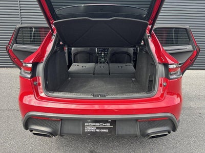 2025 Porsche Macan AWD