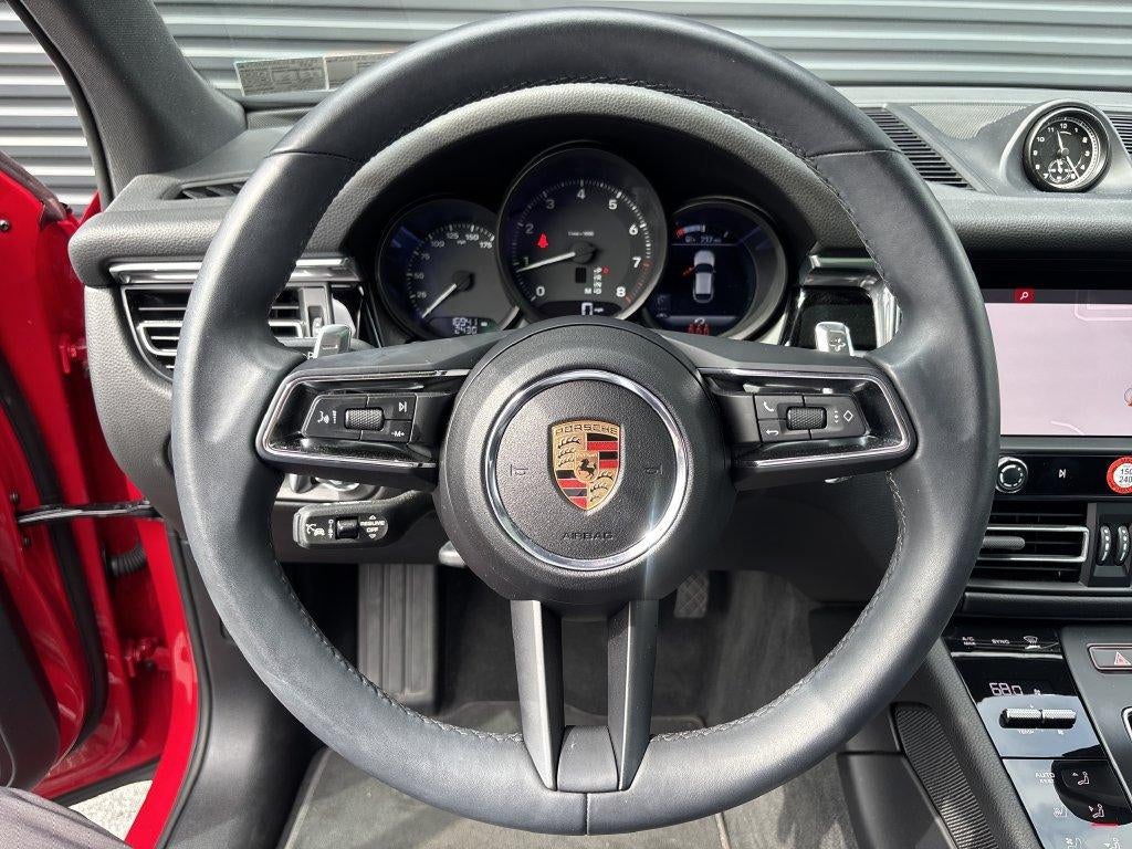 2025 Porsche Macan AWD