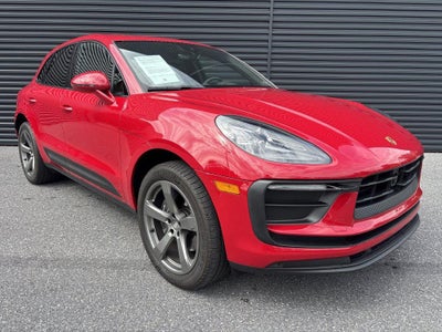 2025 Porsche Macan AWD