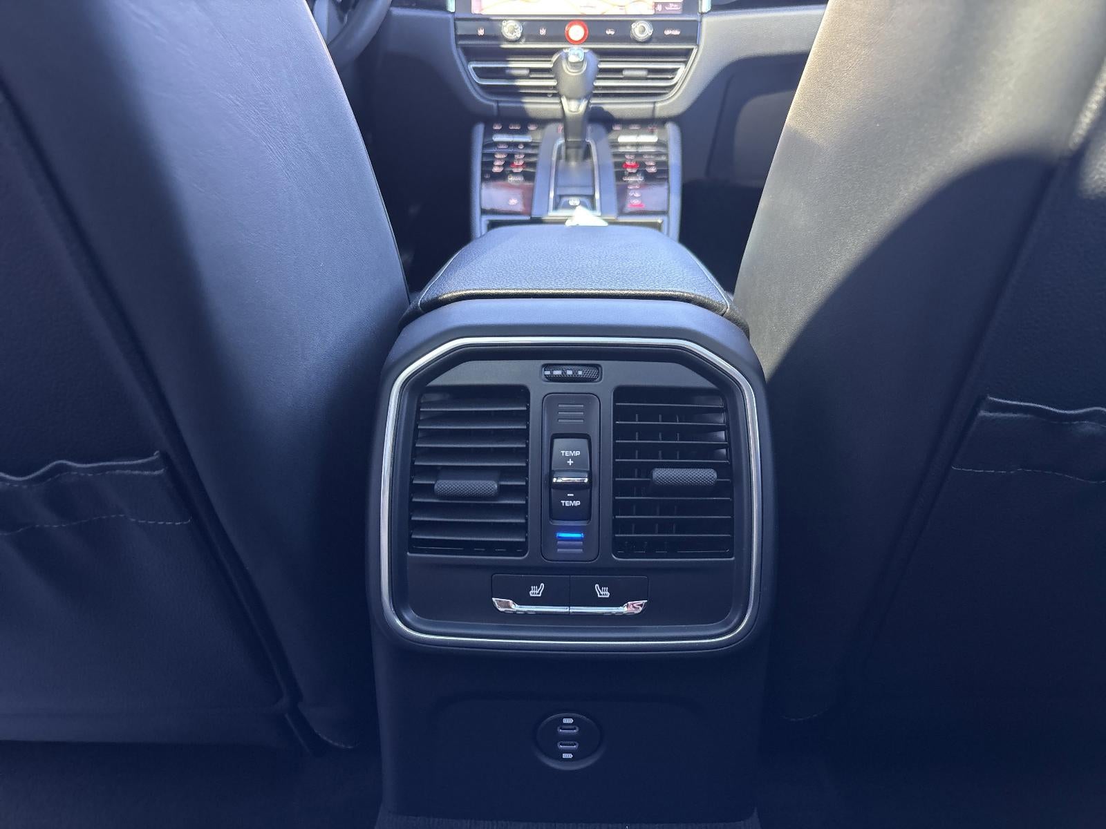 2025 Porsche Macan AWD