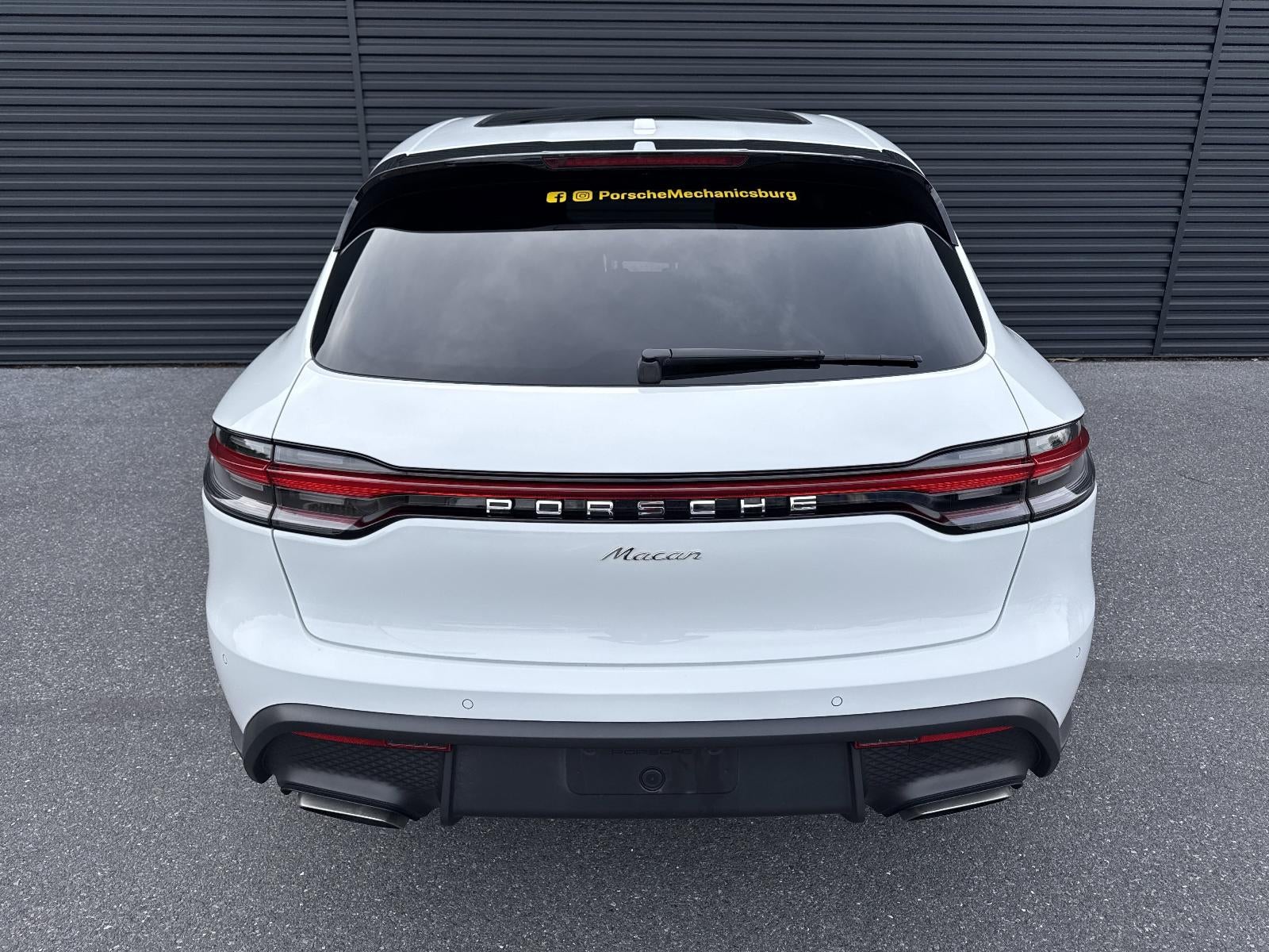 2025 Porsche Macan AWD