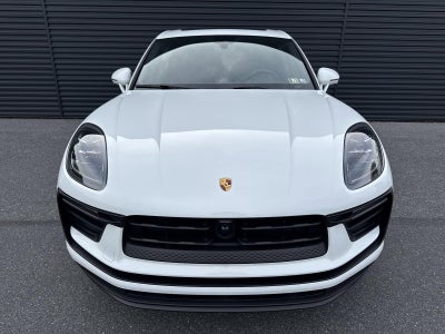 2025 Porsche Macan AWD