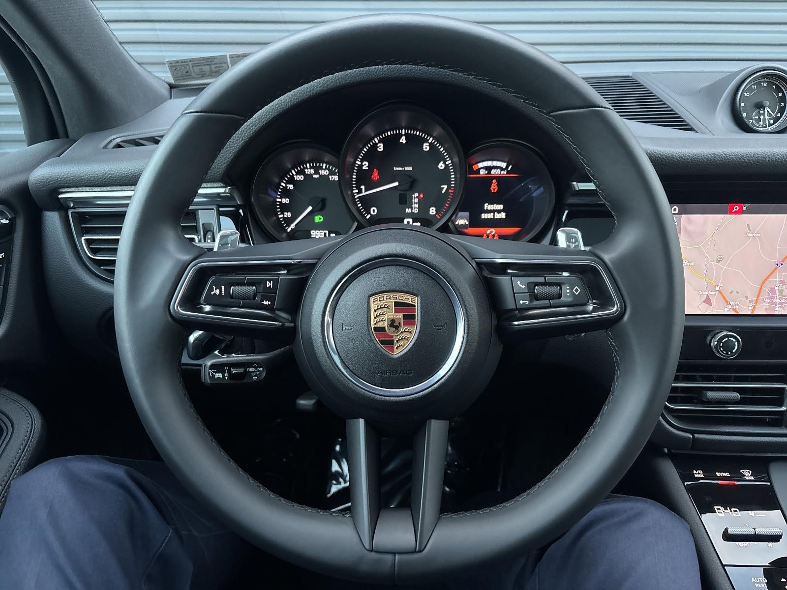 2025 Porsche Macan AWD