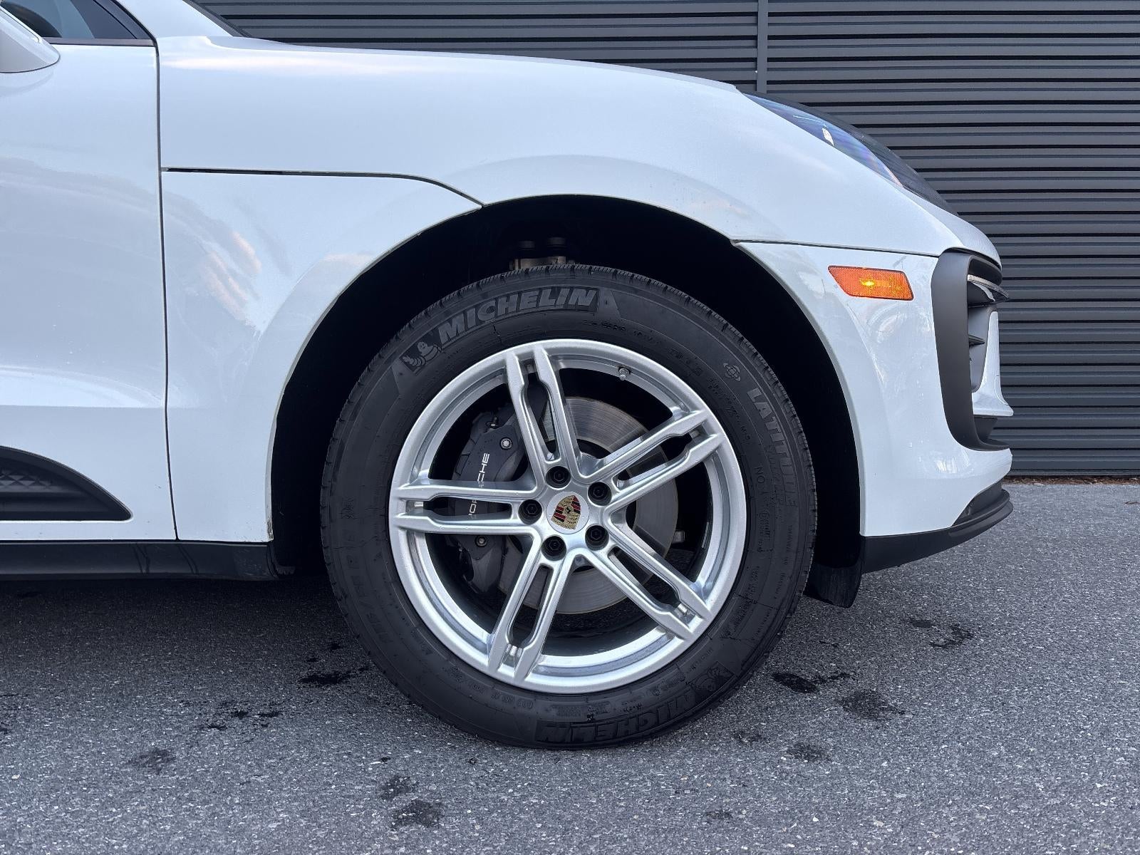 2025 Porsche Macan AWD