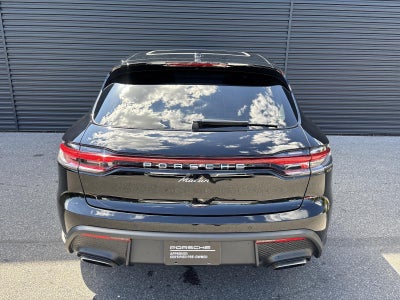 2025 Porsche Macan AWD