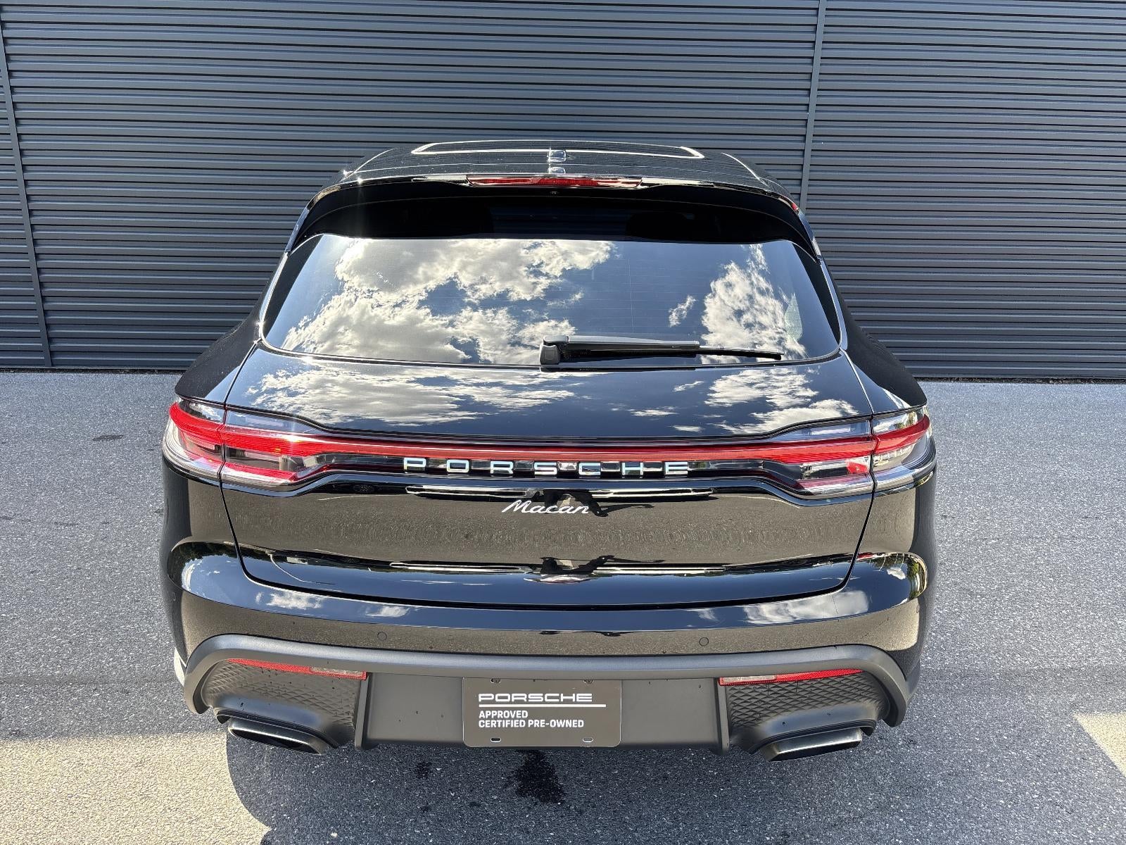 2025 Porsche Macan AWD