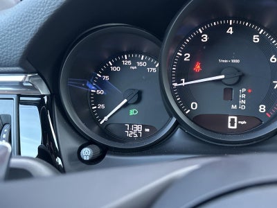 2025 Porsche Macan AWD