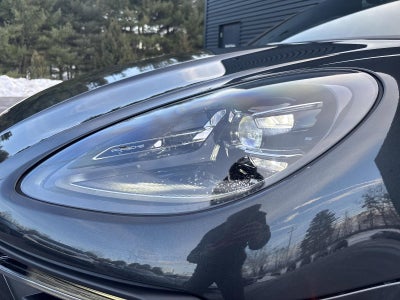 2025 Porsche Macan AWD