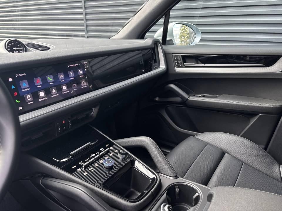 2026 Porsche Cayenne AWD