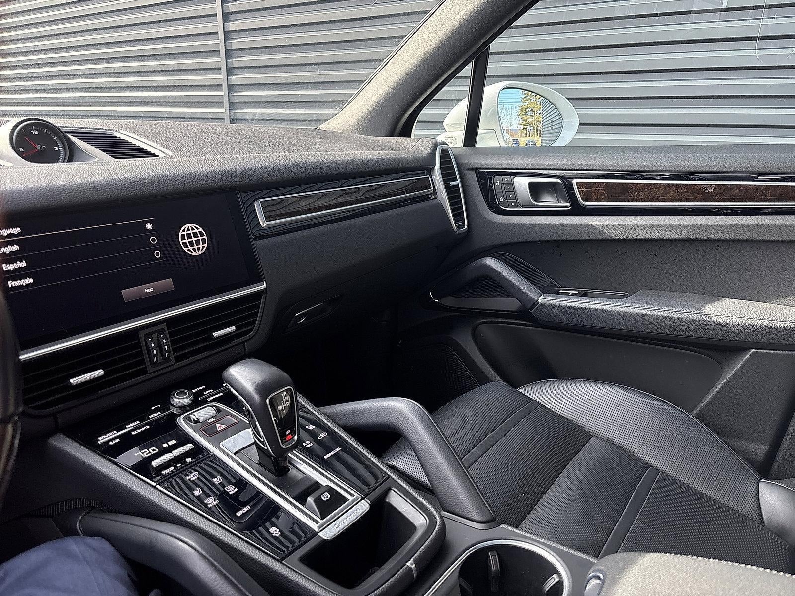 2022 Porsche Cayenne AWD