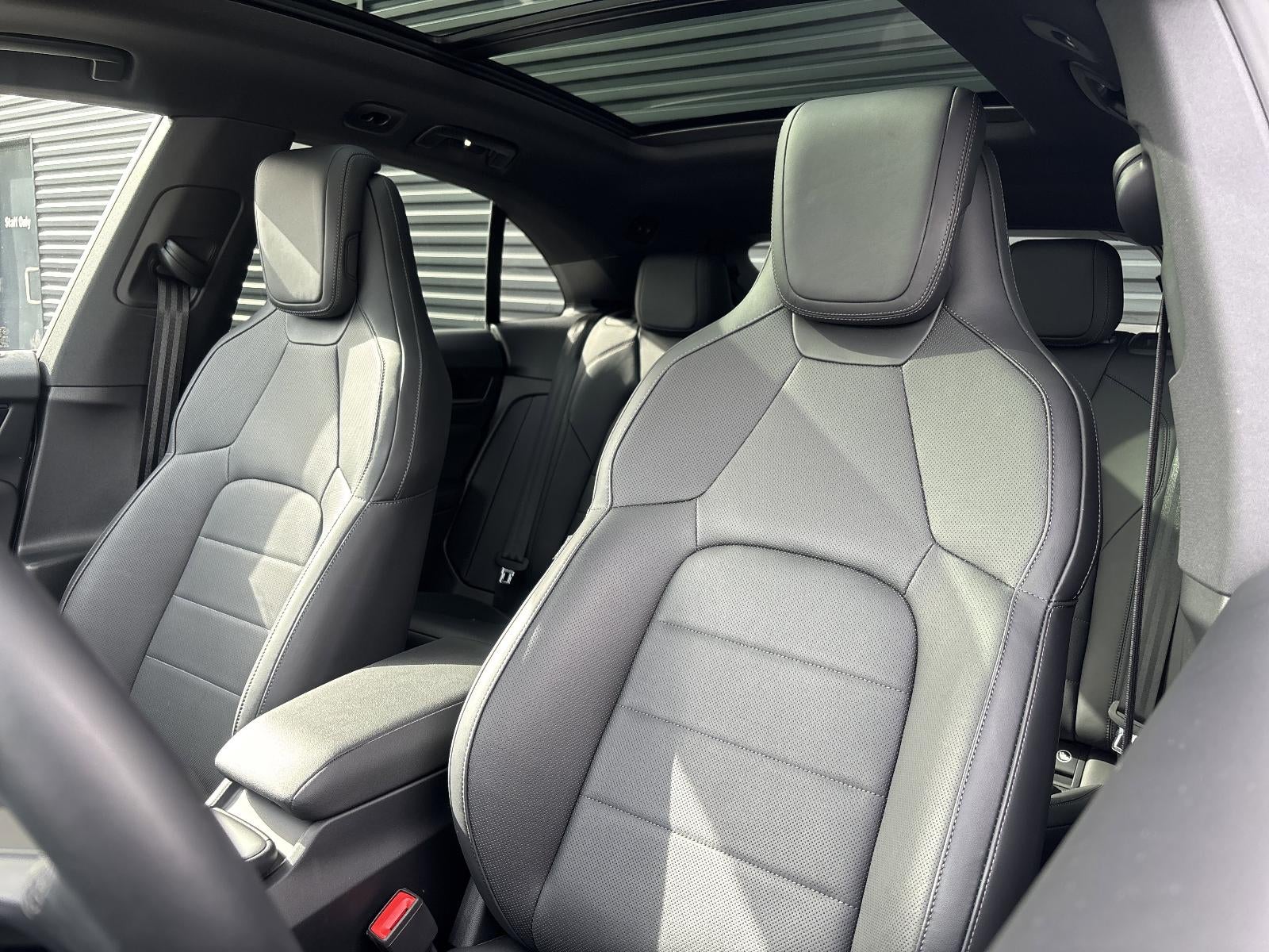 2025 Porsche Macan Electric RWD