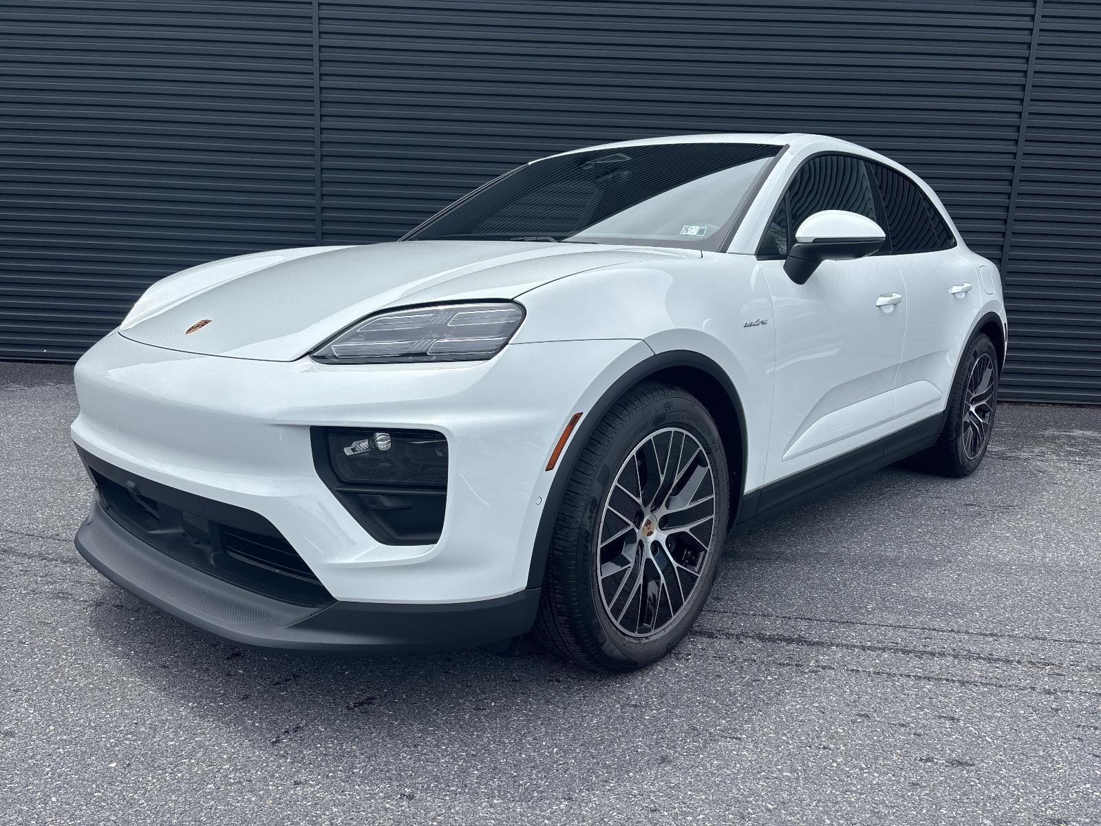 2025 Porsche Macan Electric RWD
