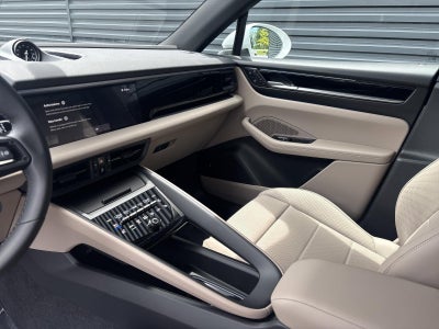 2025 Porsche Macan Electric RWD