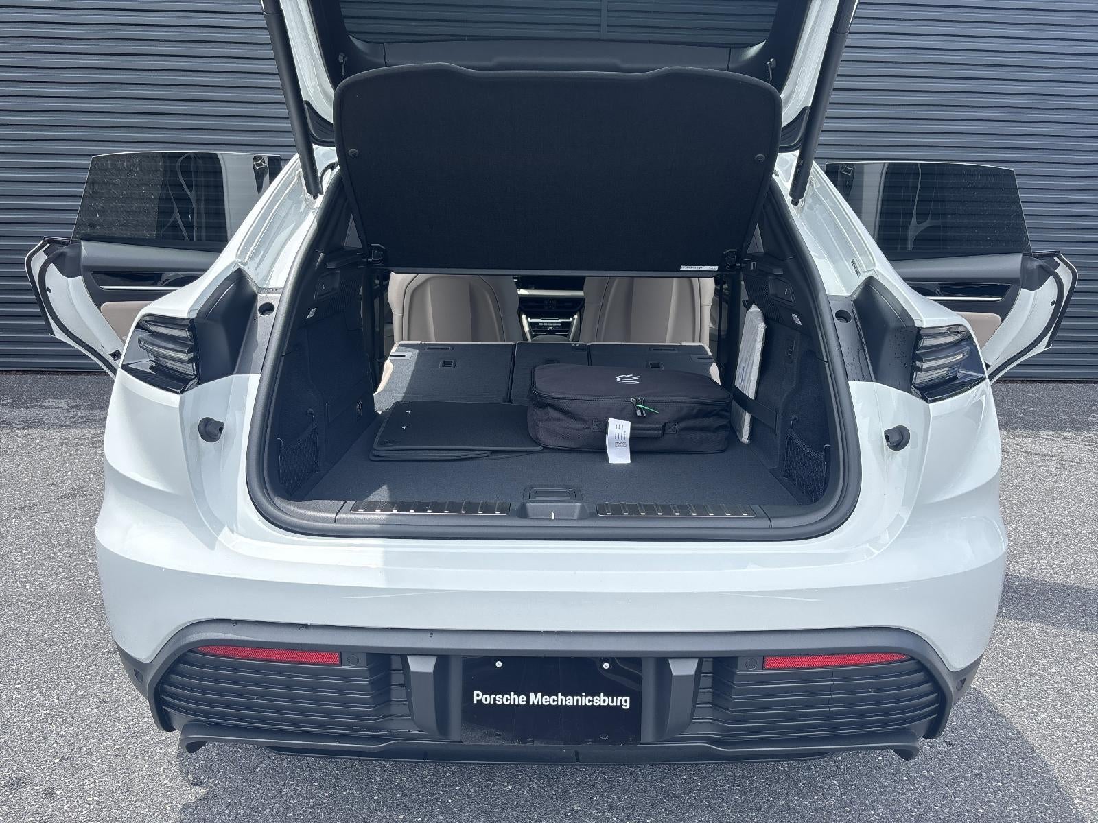 2025 Porsche Macan Electric RWD