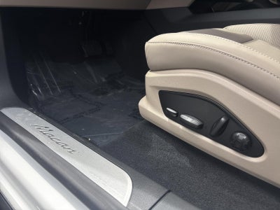 2025 Porsche Macan Electric RWD