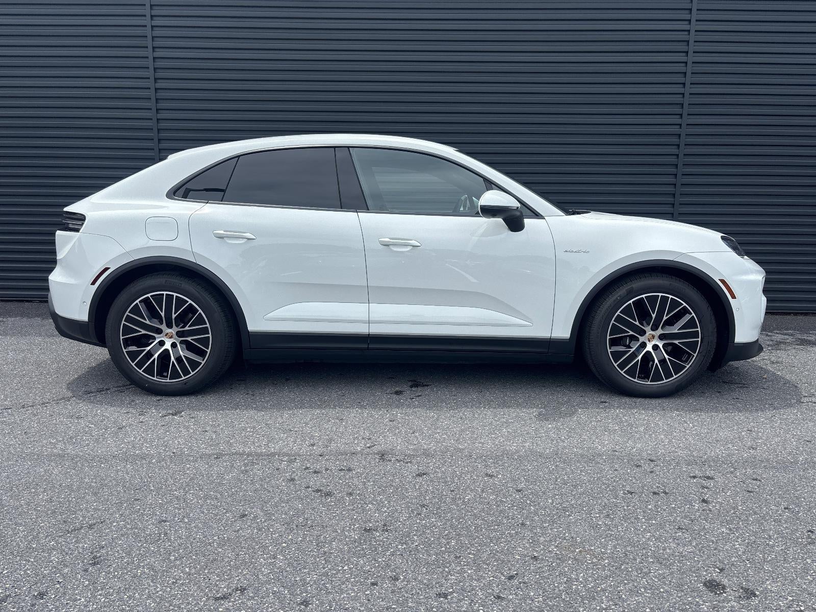 2025 Porsche Macan Electric RWD