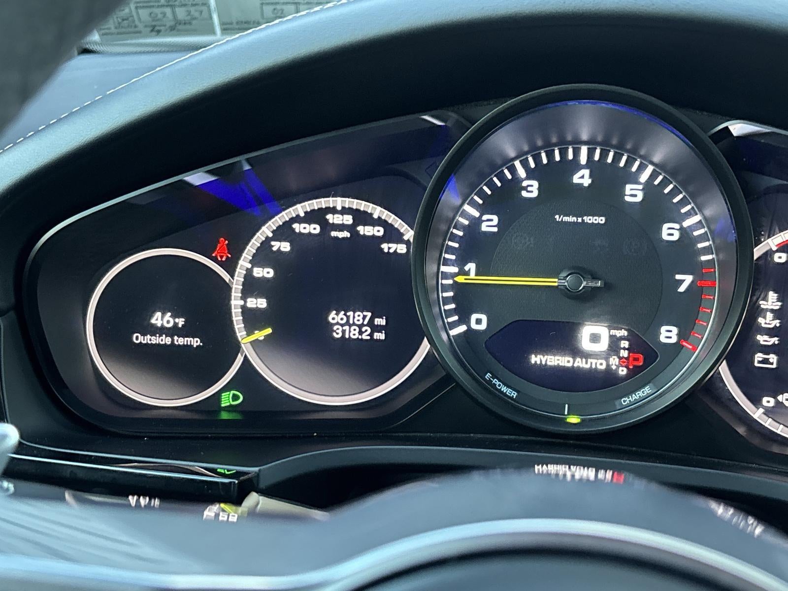 2022 Porsche Cayenne E-Hybrid AWD