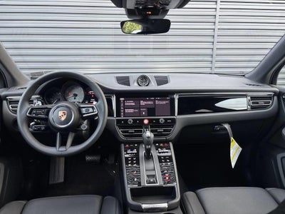 2025 Porsche Macan S AWD