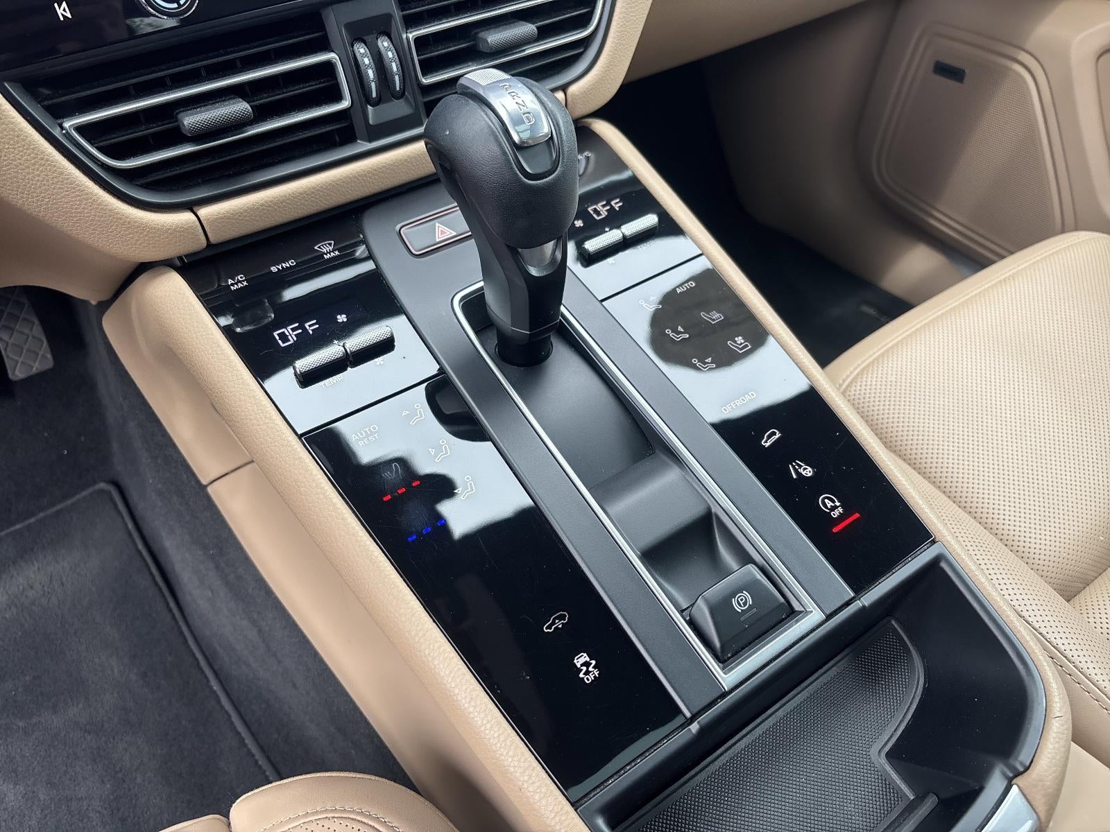 2022 Porsche Macan S AWD