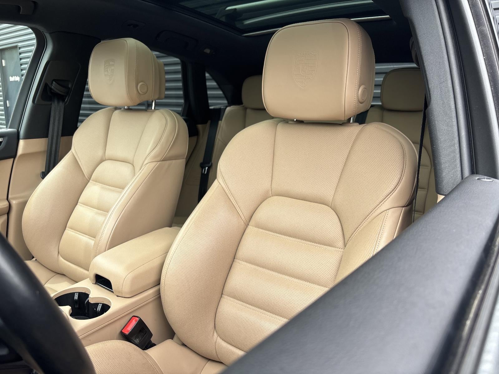2022 Porsche Macan S AWD