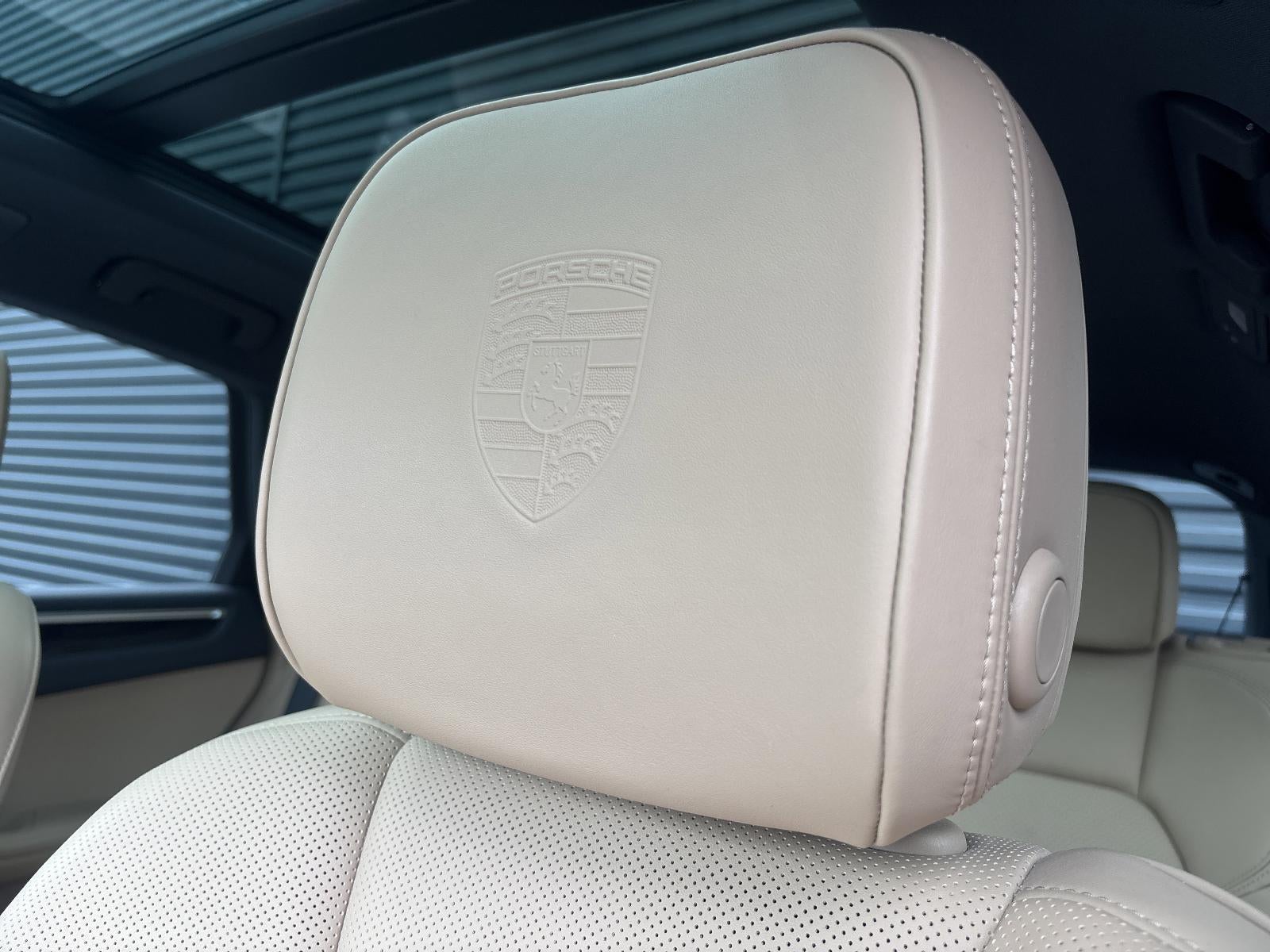 2022 Porsche Macan S AWD