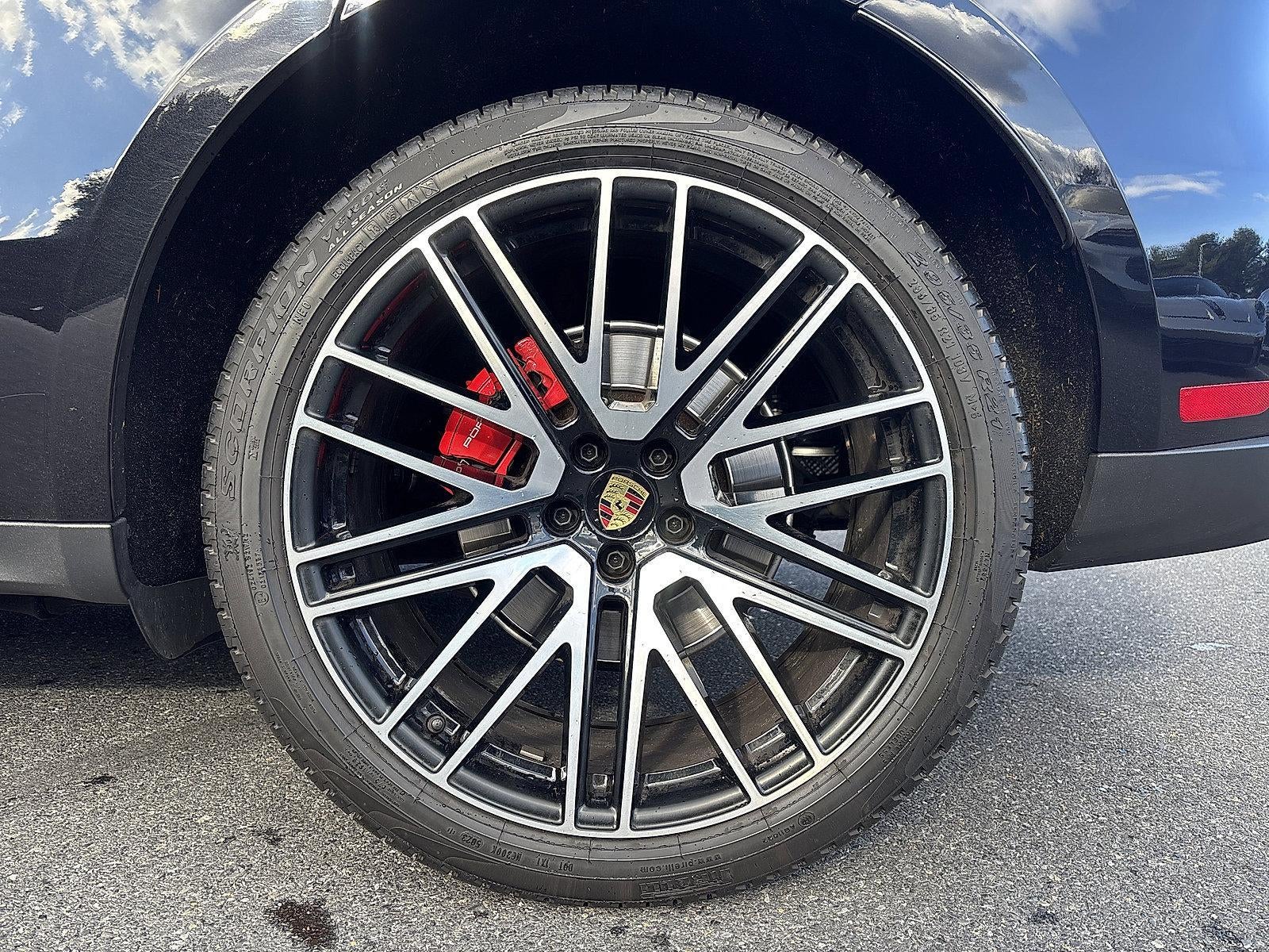 2024 Porsche Macan S AWD