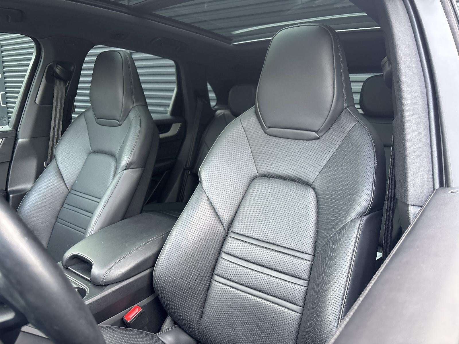 2024 Porsche Cayenne S AWD