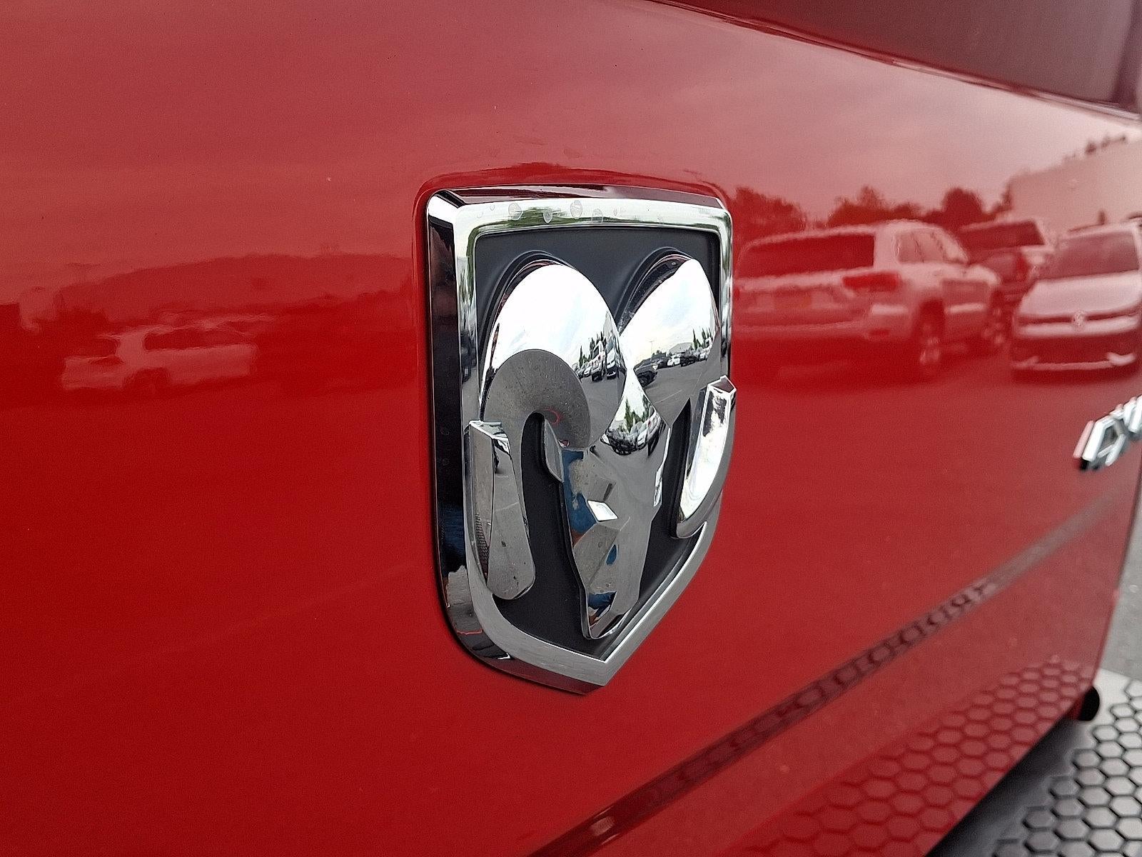 2016 RAM 1500 4WD Crew Cab 6.4 Ft Box Sport