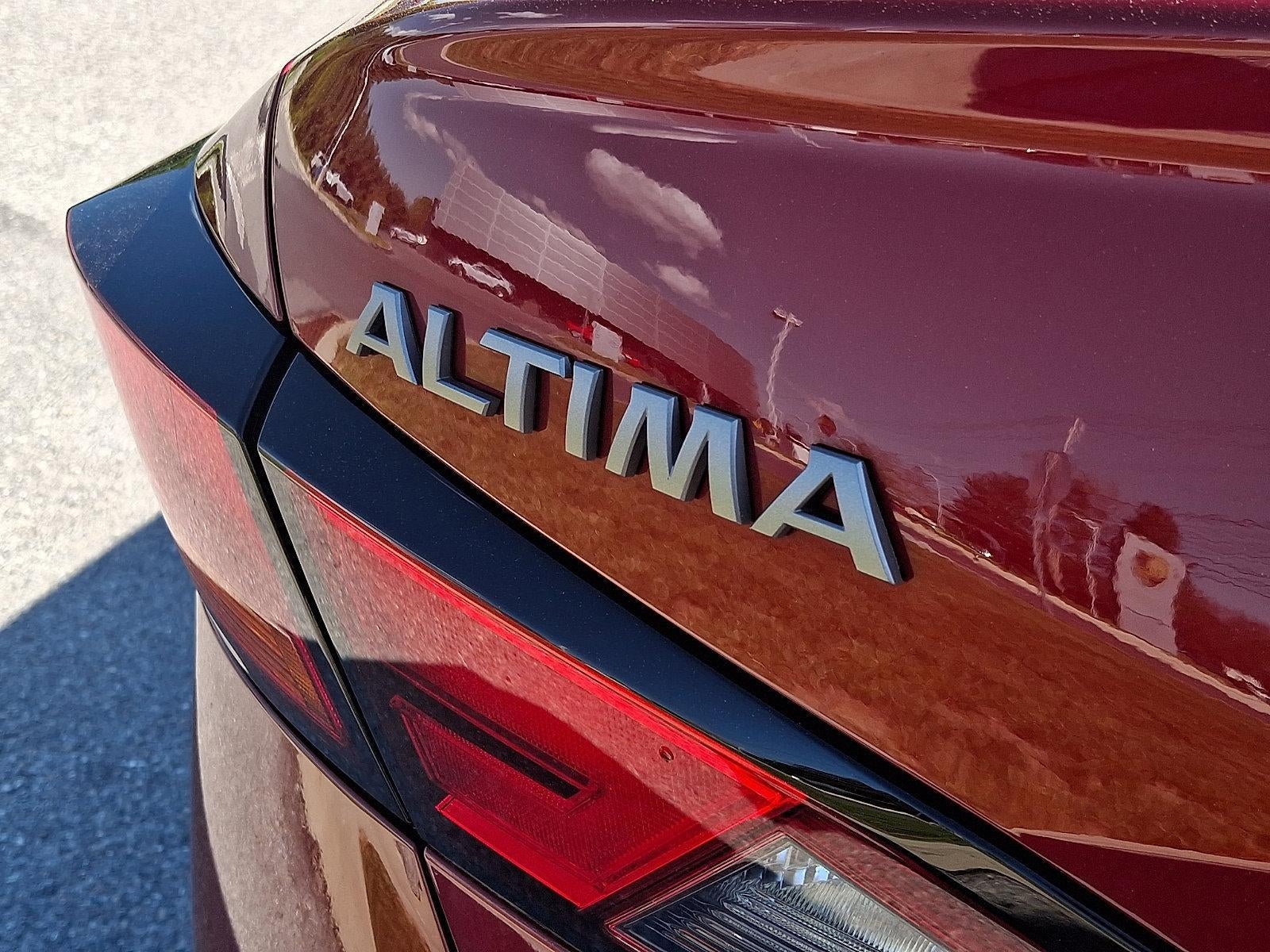 2023 Nissan Altima SR