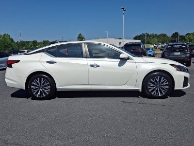 2023 Nissan Altima SV