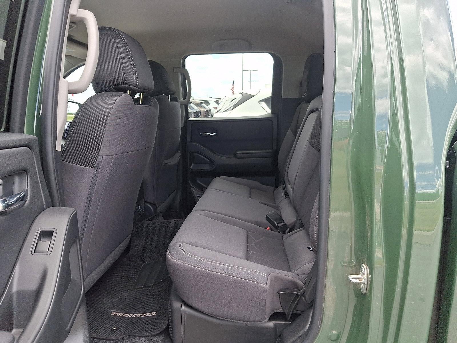 2025 Nissan Frontier Crew Cab SV