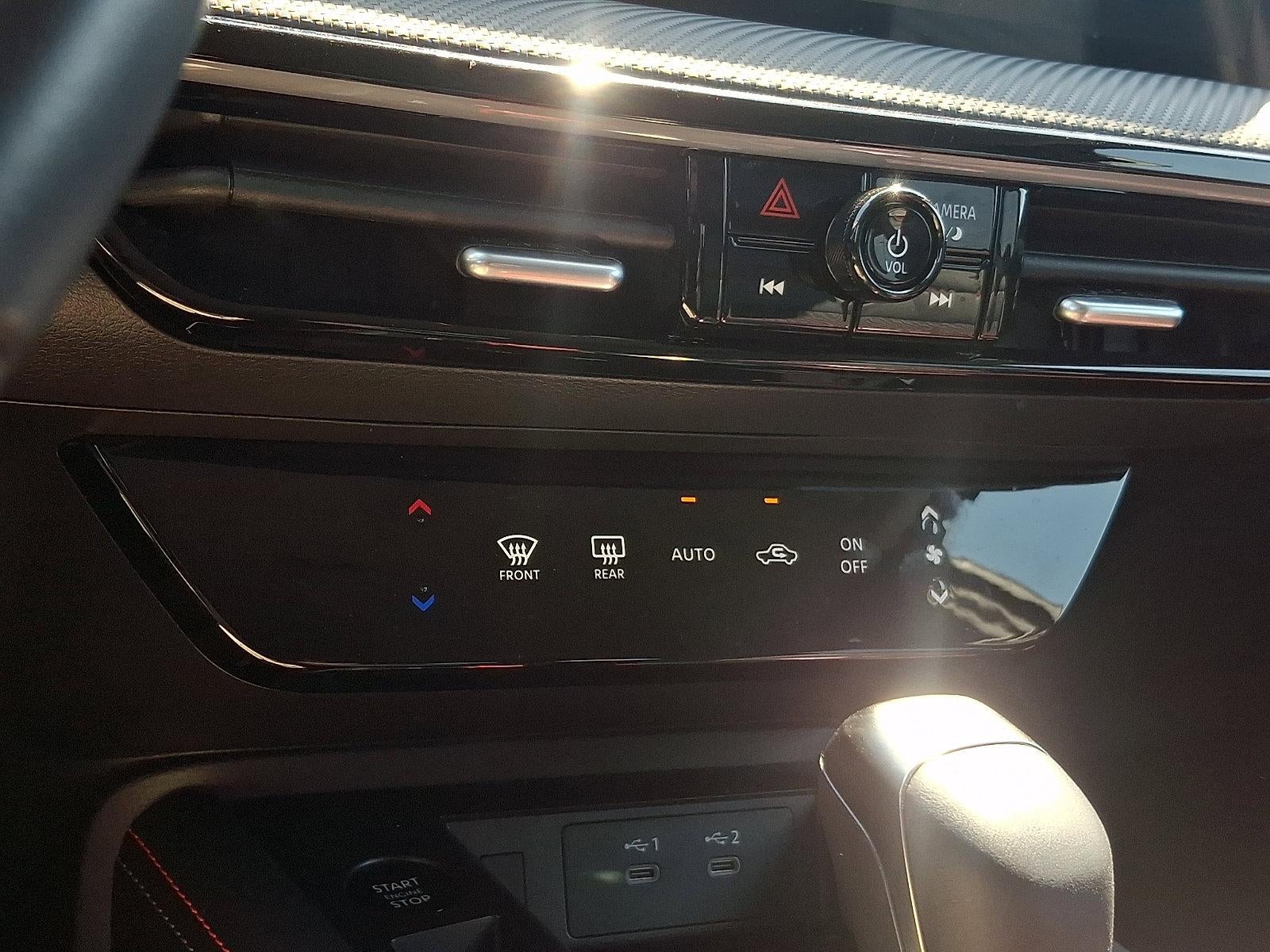 2025 Nissan Kicks SR