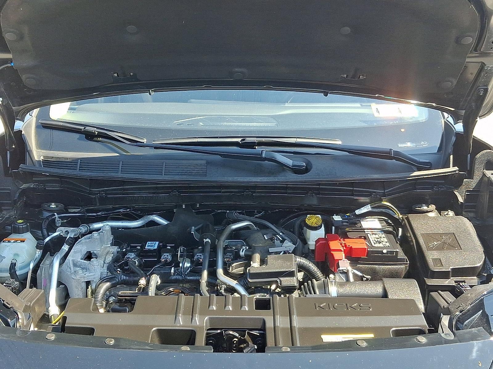 2025 Nissan Kicks SR