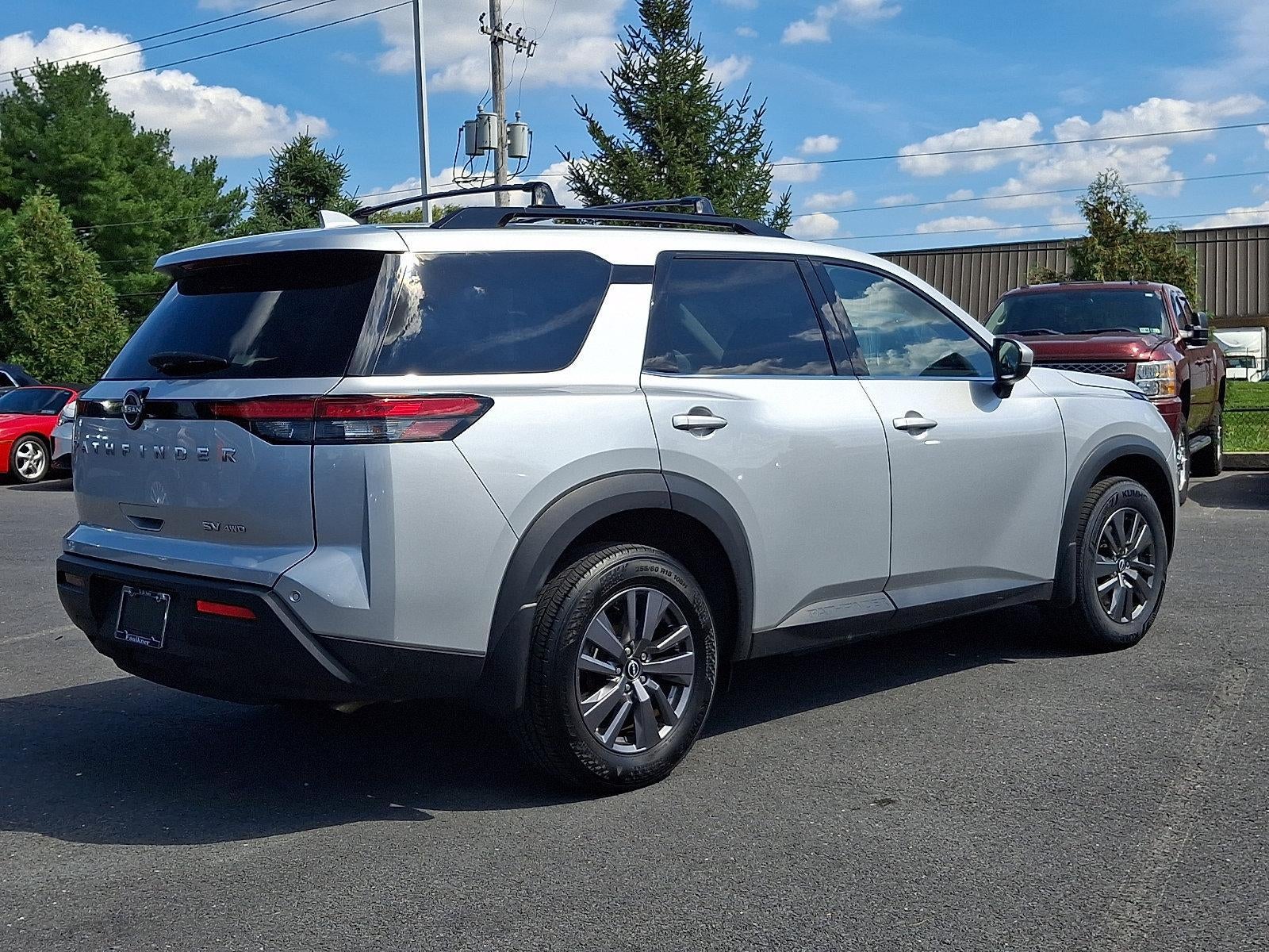 2024 Nissan Pathfinder SV