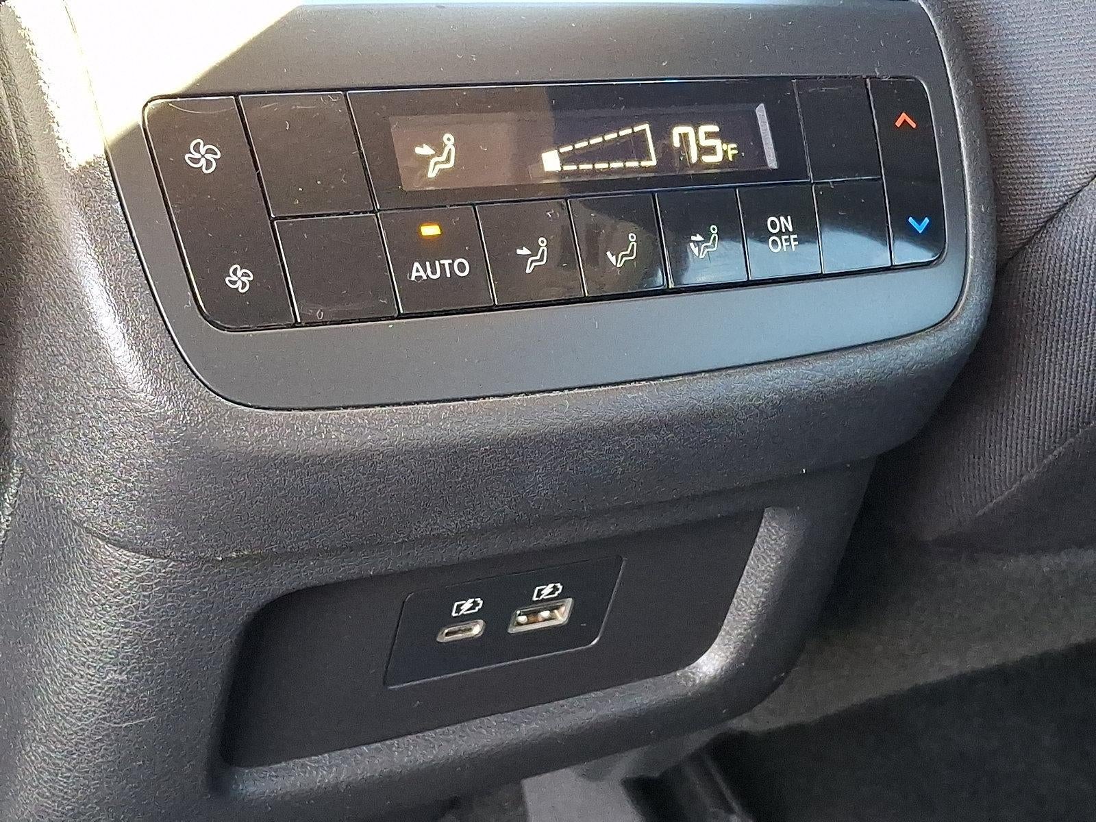 2022 Nissan Pathfinder SV 4WD