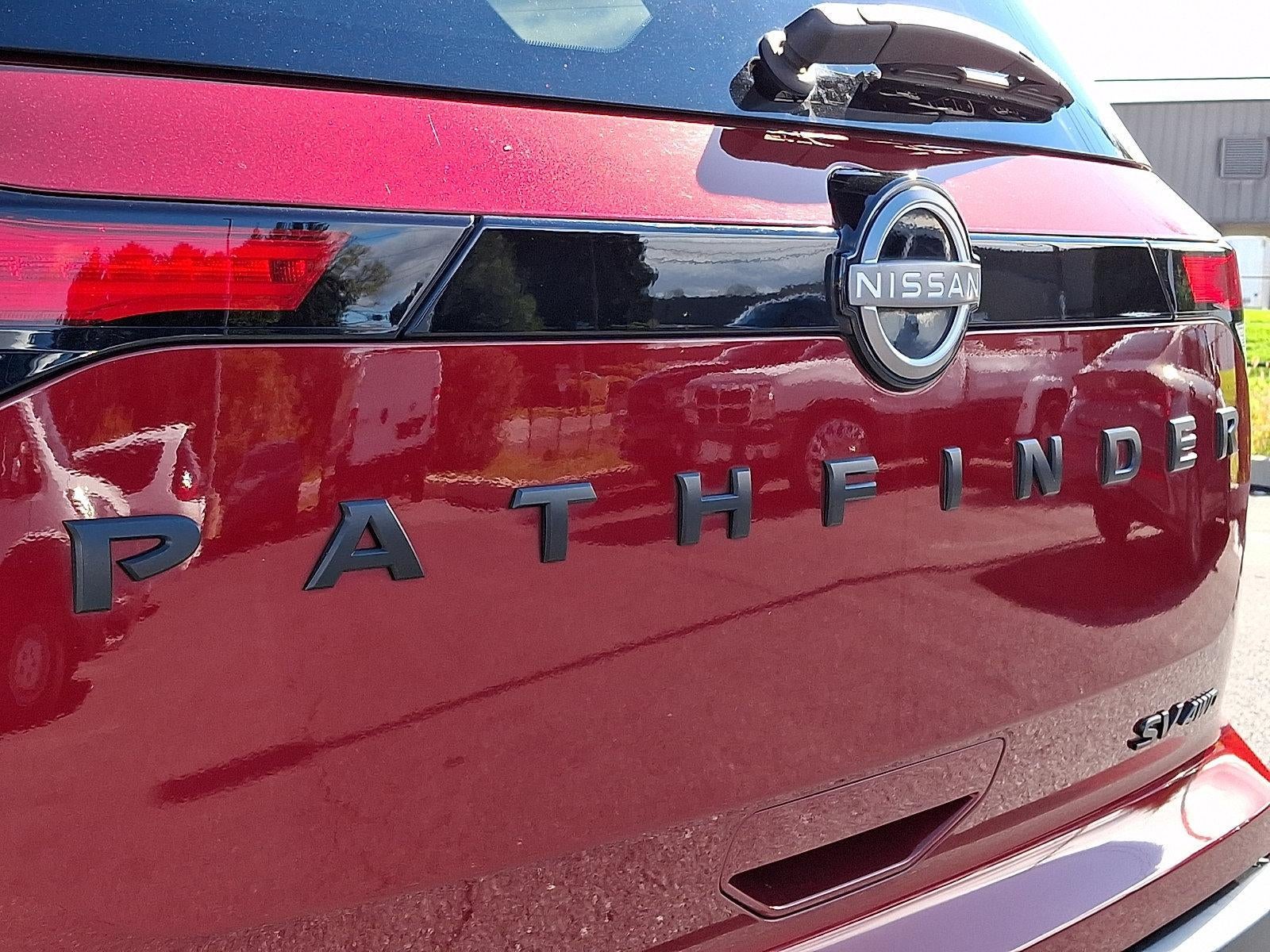 2022 Nissan Pathfinder SV 4WD