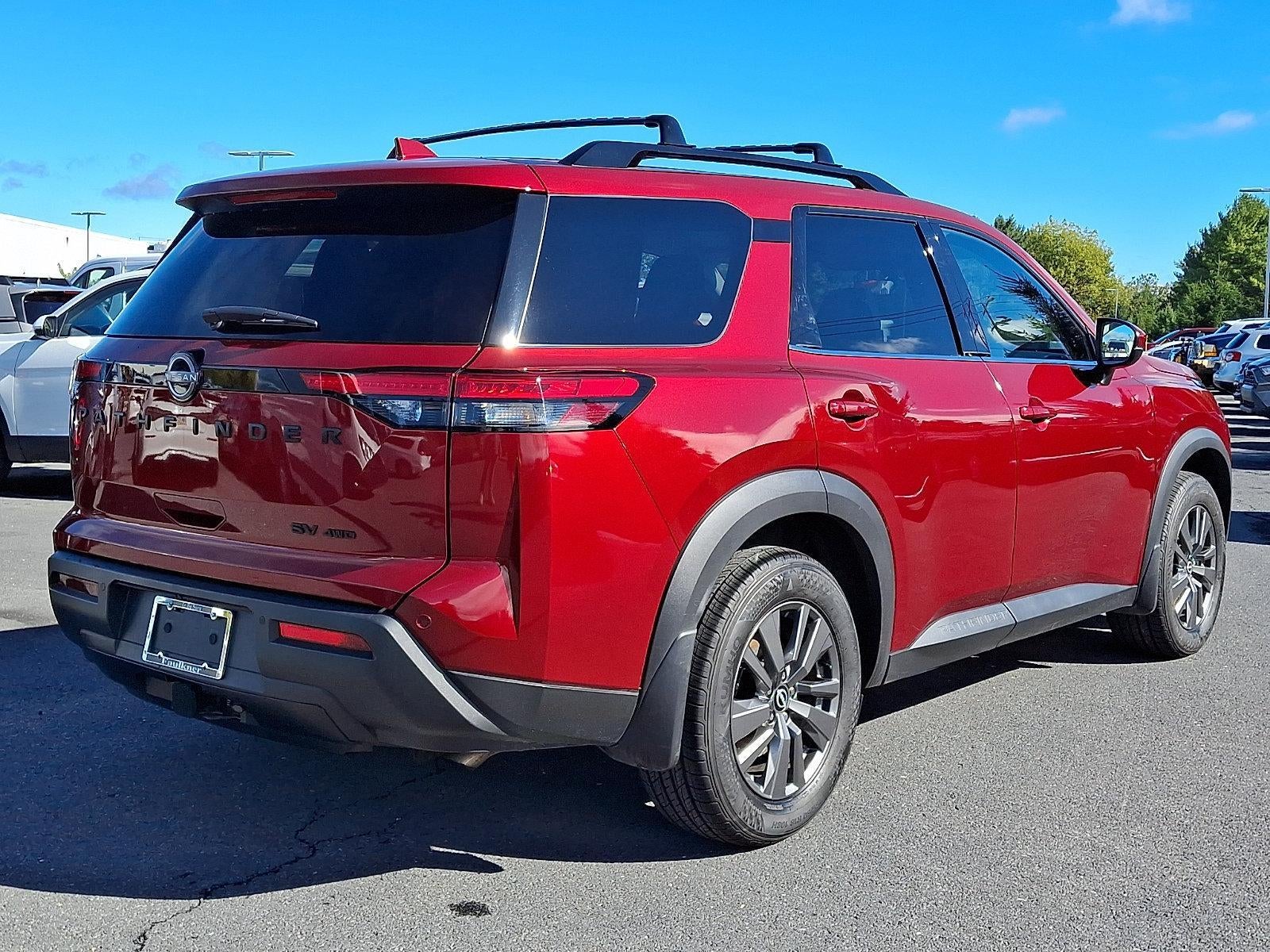 2022 Nissan Pathfinder SV 4WD