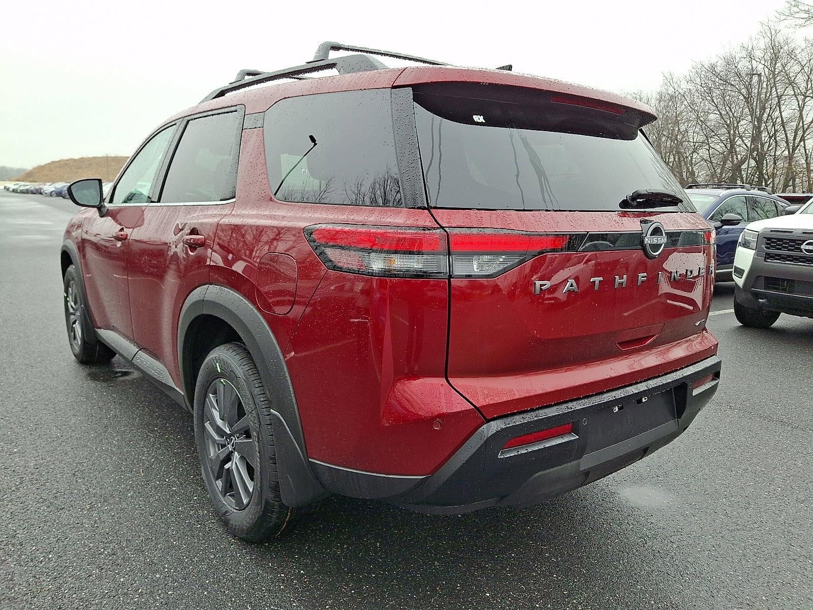 2026 Nissan Pathfinder SV