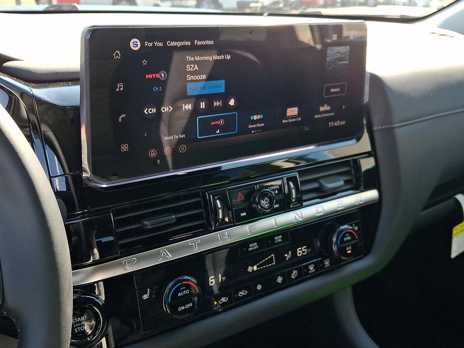 2026 Nissan Pathfinder SV