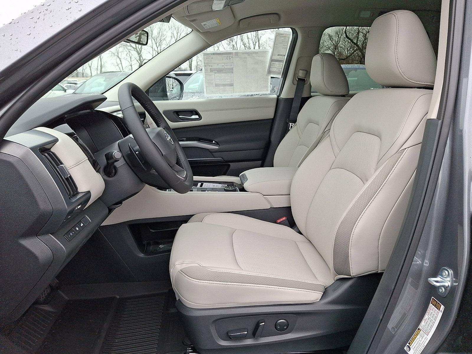 2026 Nissan Pathfinder SL