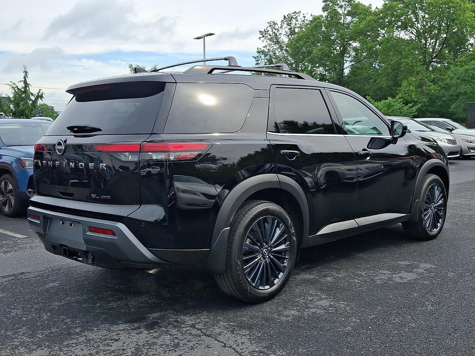 2026 Nissan Pathfinder SL