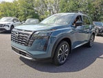 2026 Nissan Pathfinder Platinum 4WD