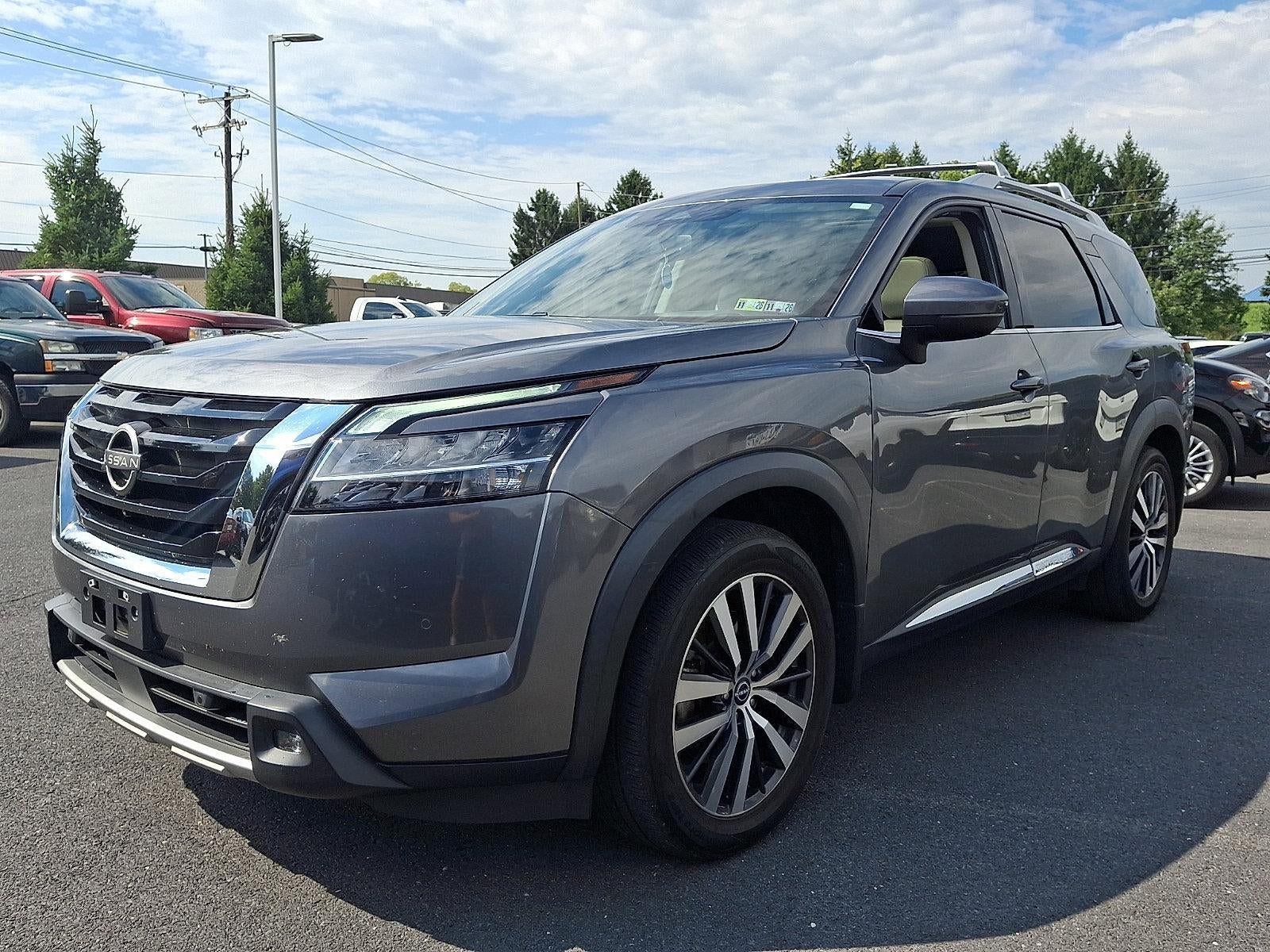 2022 Nissan Pathfinder Platinum