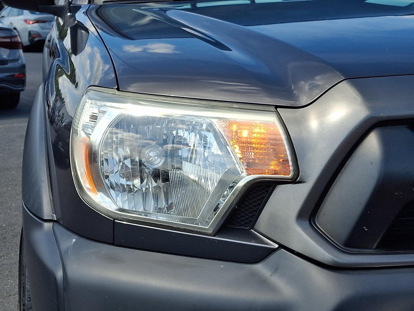 2012 Toyota Tacoma 4WD Regular Cab Standard Bed I4 Automatic (Natl)