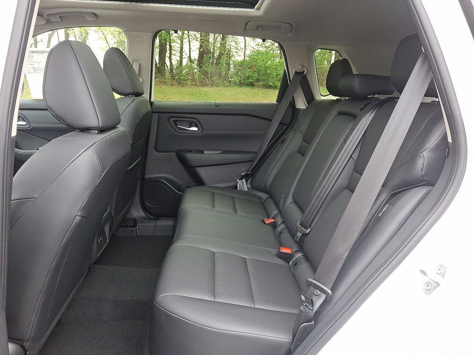 2025 Nissan Rogue AWD SV