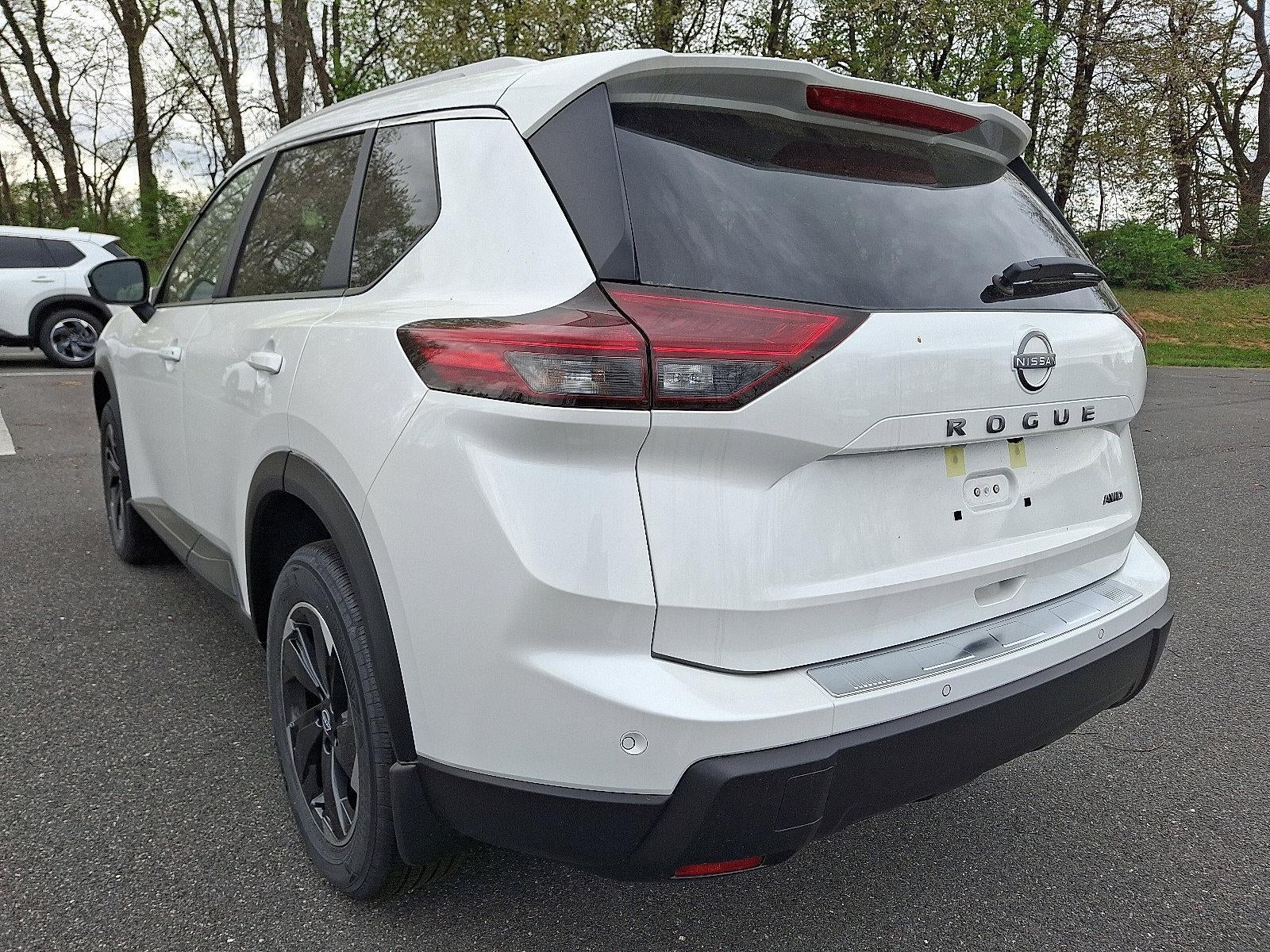 2025 Nissan Rogue AWD SV