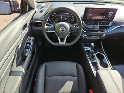 2025 Nissan Altima SR