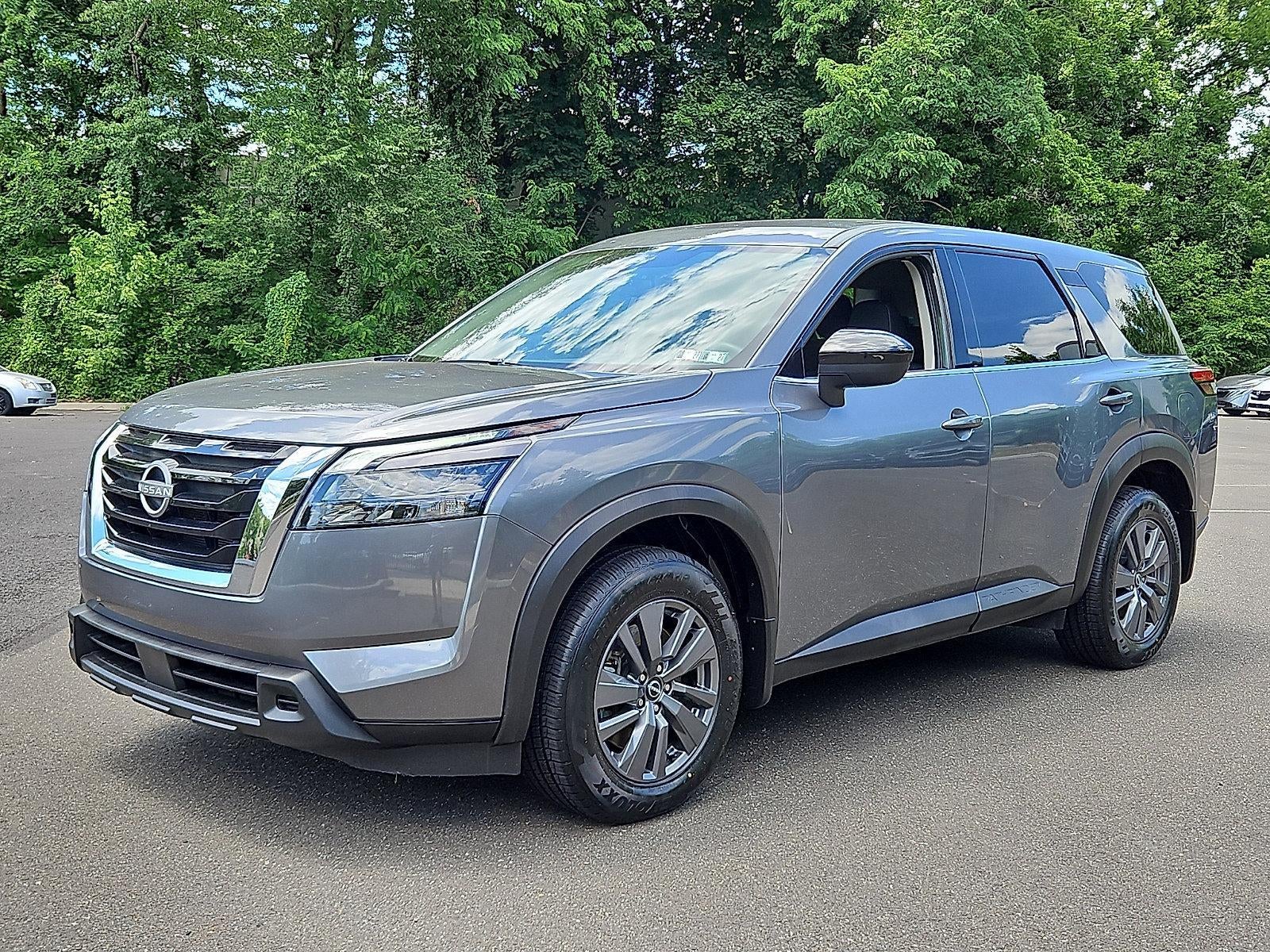2024 Nissan Pathfinder S